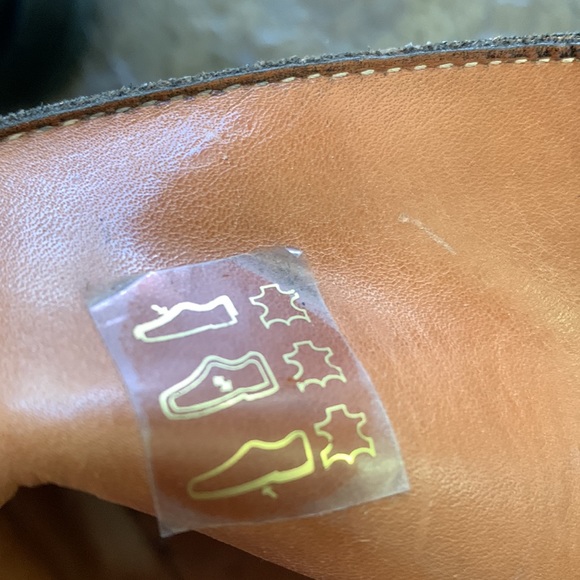 Black boots - Picture 7 of 15